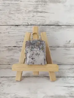 ハンドメイド ラミネート ボックスミニポーチ リバティ ウォールナッツ使用