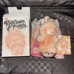 ラブブ labubu energyのhappinessオレンジ色