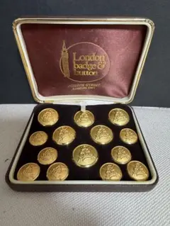 新品　London badge&button ブレザーボタンイギリス製　ゴールド London Badge & Buttonのプレーンな金メッキボタンをブレザー