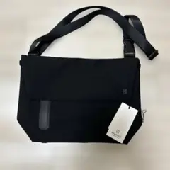 MIL￼ESTO￼ ブラック ショルダーバッグ