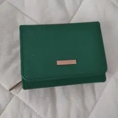 グリーン 三つ折り財布 カードポケット付き