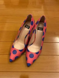 モスキーノBOUTIQUE MOSHINOのパンプス35☆22センチ新品