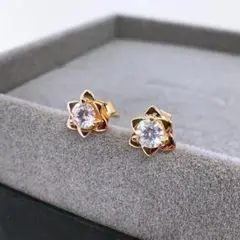 a204【高品質✨】一粒ダイヤ 薔薇ピアス ピンクゴールド バラ お洒落 デート
