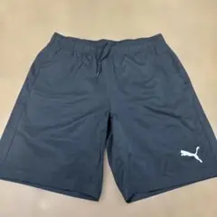 中古美品PUMA 黒 ハーフパンツサイズXL