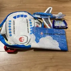 JAPAN AIRLINES 飛行機デザインリュックサック 敷物　ANAおもちゃ