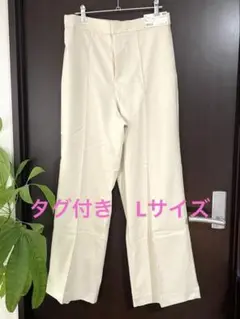 【タグ付き】【L】ユニクロ　ハイウエストタックパンツ　オフホワイト