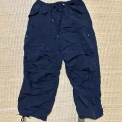 ネブラックカーゴパンツ サイドポケット付き