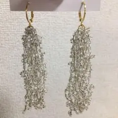 タッセルピアス　ビジュー