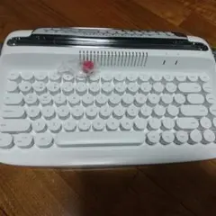 ホワイト Bluetoothキーボード 丸型キー