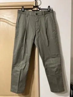 UNIQLO タックアンクルパンツ カーキ パンツ Sサイズ