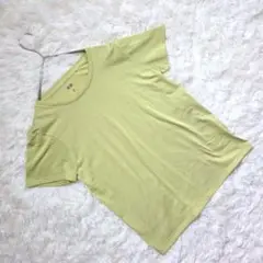 ユニクロ　UNIQLO　Tシャツ　M　シンプル　ライムグリーン