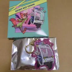 ズートピア　シークレットキーチェーン　ジュディ　ニック　ディズニーストア①
