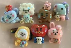 オーロラ加工　キャラクター　穴ありデコパーツ　7個セット