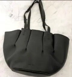 【新品】ブラック パティスリートートバック タグ付き レガートラルゴ