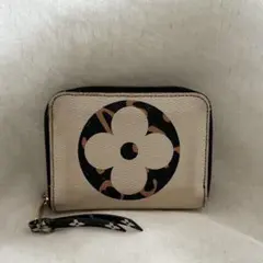 Item thumbnail for item d15912fb-7688-4391-aa89-23836b4da842