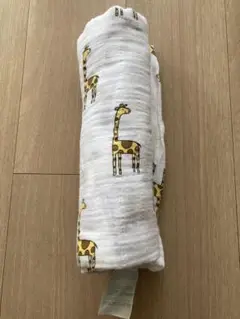 エイデンアンドアネイおくるみ　キリン