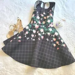 ERIN 華やか 黒色 ワンピース 花柄
