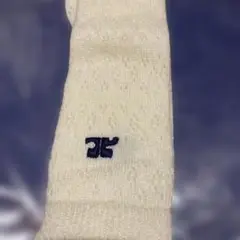 クレージュ透かし編み刺繍ロゴ入りホワイトソックス