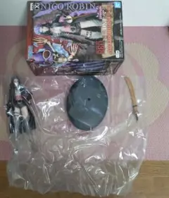 ワンピース　フィルム レッド　ザ グランドライン レディ　ロビン　フィギュア
