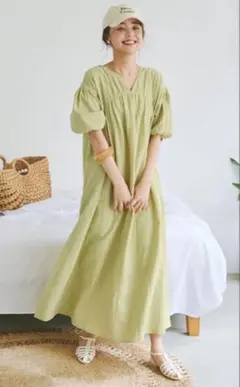 titivate ワンピース M マタニティ　Vネックギャザーワンピース