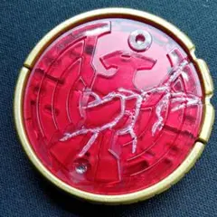 仮面ライダーオーズ csmコアメダル ひび割れたタカメダル オーメダル