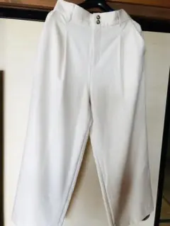 レディースパンツ　　　67cm