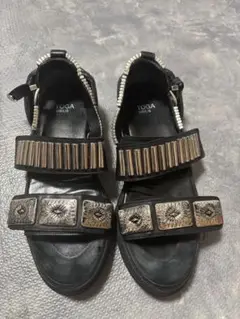 TOGA VIRILIS 黒 ピンバックルサンダル　43 日本サイズ28 BUCKLE SANDALS(MEN) – TOGA ONLINE STORE