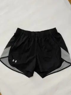 Under Armour レディースブラックショートパンツ M