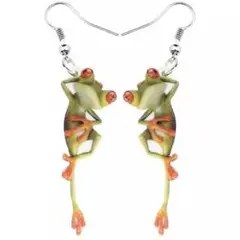 かわいい　カエル　足組みポーズ　ピアス　アクリル　個性的　アニマル