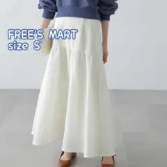 【新品未使用タグ付き】FREE'S MART エンボスティアードスカート
