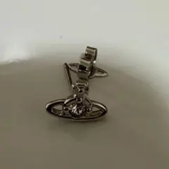 ヴィヴィアン ピアス 片耳