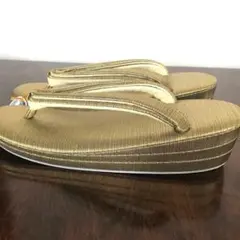 ☆匿名配送☆ 新品 神田胡蝶 ブラックゴールド お草履 共箱入り
