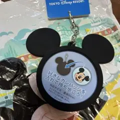 新品ディズニーリゾートカンバッチホルダー