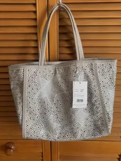GUSCIO スタッズトートバッグ グレー