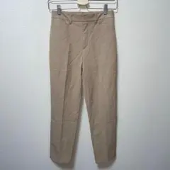 GU ジーユー　ベージュ　テーパードパンツ　カジュアル　シンプル　無地　M
