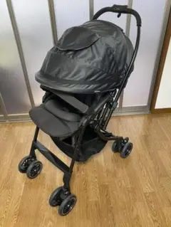 美品!超軽量・両対面式コンビ メチャカルハンディオート4キャス エッグショック