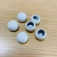 ホワイトプラスチックボタン6個セット