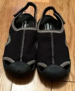 crocs ウォーターサンダル 20cm（J2） 黒色