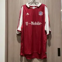 adidas Bayern München 赤 シャツ