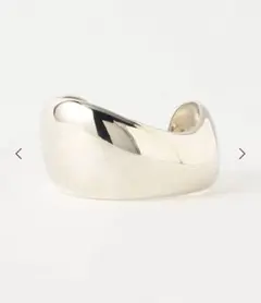 ＜ AGMES＞ JEAN CUFF バングル　定価137500円