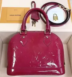 Louis Vuitton Aluma bb モノグラム・ヴェルニ ハンドバッグ