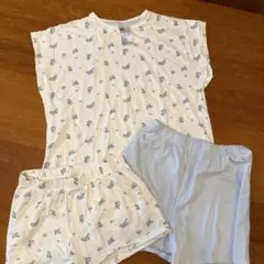 美品！キッズパジャマ　130