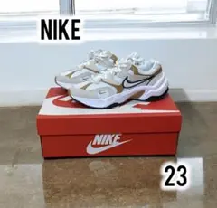 未使用　NIKE ナイキ　W AL8 23cm