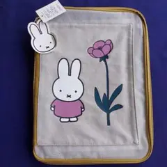 【SALE】ミッフィー ❁ ポーチ　スタディオクリップ　マルチケース SALE】ミッフィー ❁ ポーチ スタディオクリップ マルチケース
