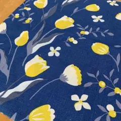 チューリップ柄 プリント ネイビー 生地 140cm×35cm ハギレ