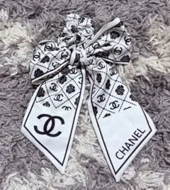 ノベルティCHANEL ロゴリボンヘアアクセサリー