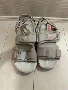Nike スポーツサンダル ベージュ