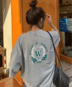 【Chaco closet】オーバーサイズエンブレムバックプリントTシャツ