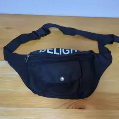 黒いボディバッグ 調整可能ストラップ