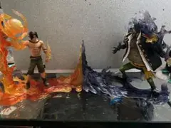 ワンピース　エース　黒ヒゲ　フィギュア